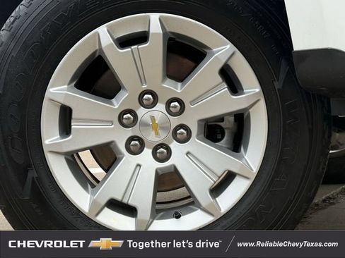 Certified 2022 Chevrolet Colorado LT w/ Fleet Safety Package image 10