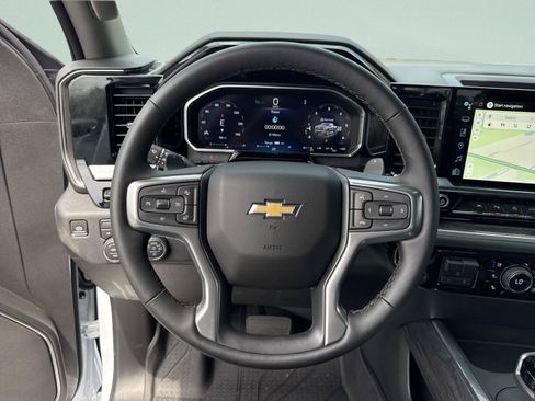 New 2026 Chevrolet Silverado 1500 LTZ w/ LTZ Premium Package AWD/4WD image 33