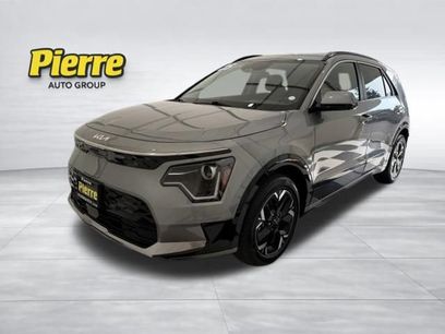 Used 2025 Kia Niro Wind w/ Wind Preserve Package