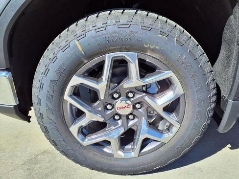 New 2026 GMC Sierra 1500 SLT image 21