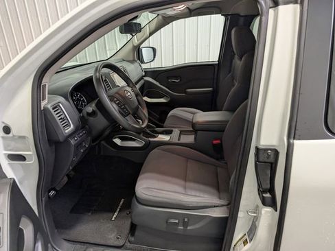 Used 2024 Nissan Frontier SV w/ SV Convenience Package AWD/4WD image 12