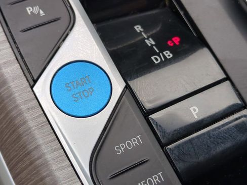 Used 2025 BMW i4 eDrive40 w/ Parking Assistance Package image 26