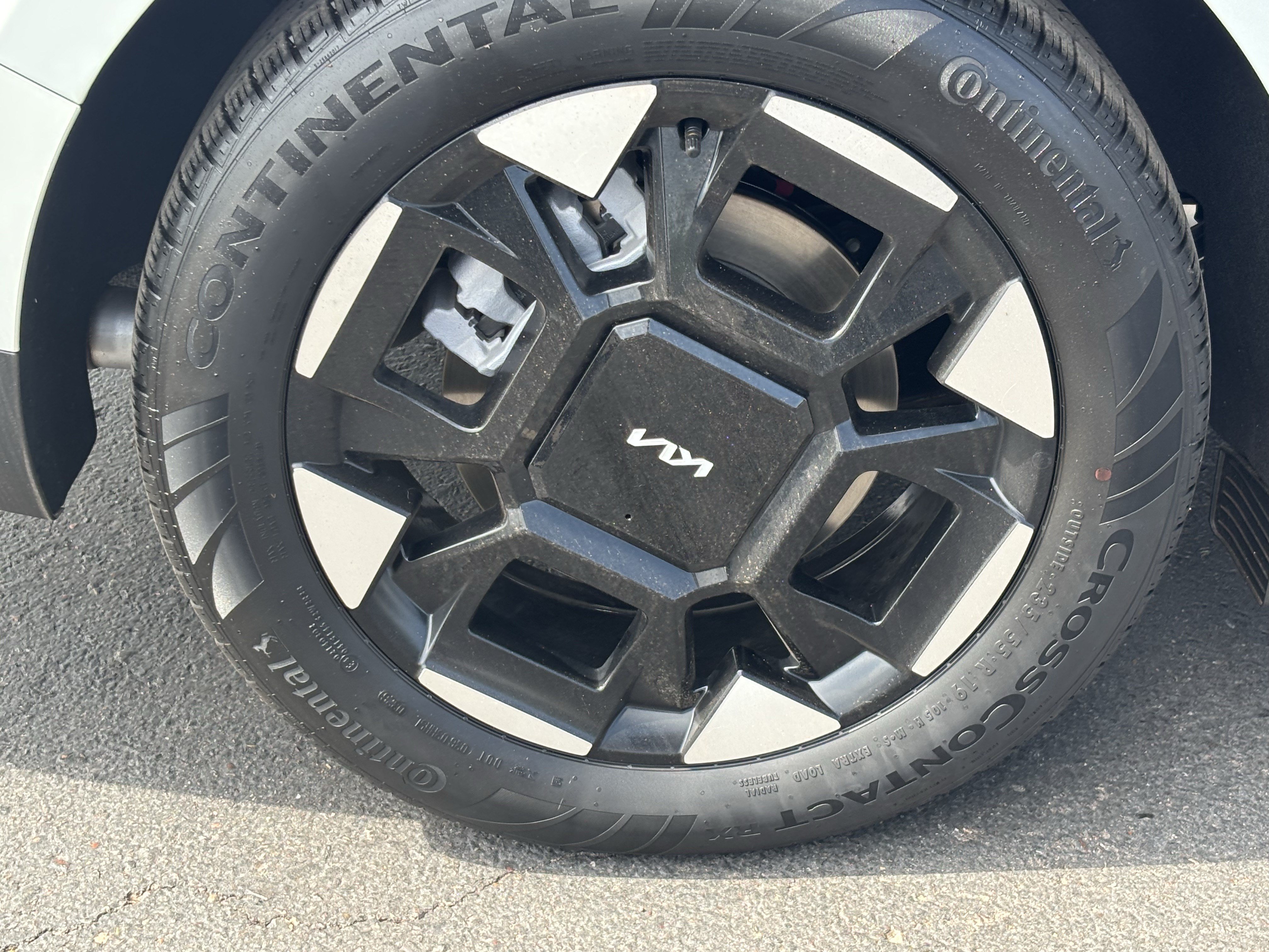 New 2026 Kia Carnival EX FWD image 7