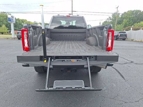 Certified 2025 Ford F350 XLT AWD/4WD image 11
