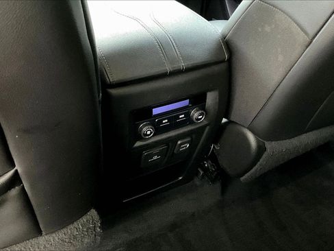 Used 2021 Chevrolet Traverse RS w/ LPO, Floor Liner Package FWD image 13