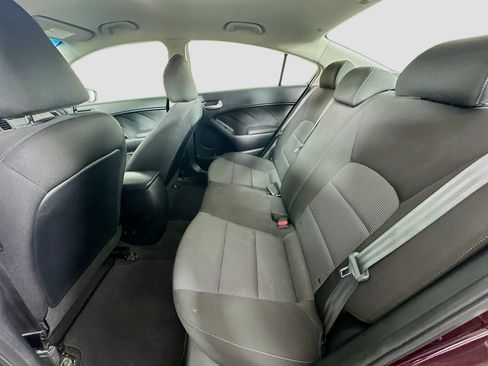 Used 2018 Kia Forte LX FWD image 24