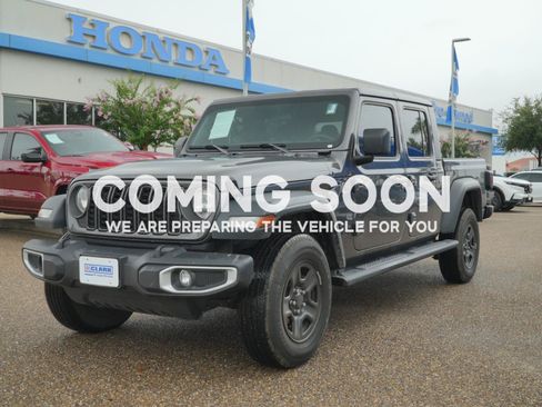 Used 2024 Jeep Gladiator Sport AWD/4WD image 1