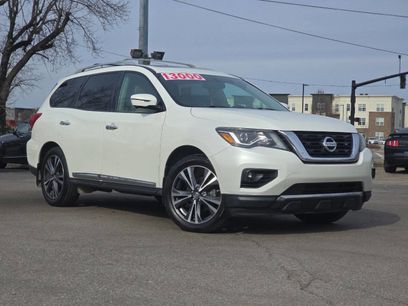 Used 2017 Nissan Pathfinder Platinum