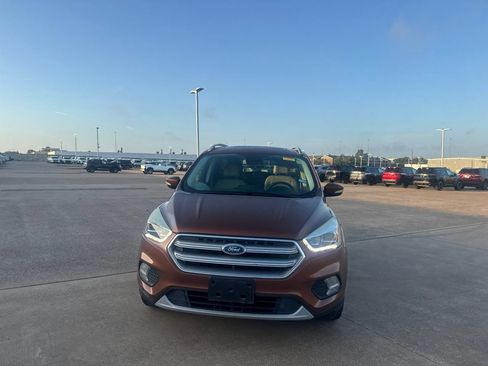 Used 2017 Ford Escape Titanium w/ Equipment Group 301A FWD image 5