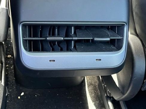 Used 2023 Tesla Model 3 Standard Range image 14