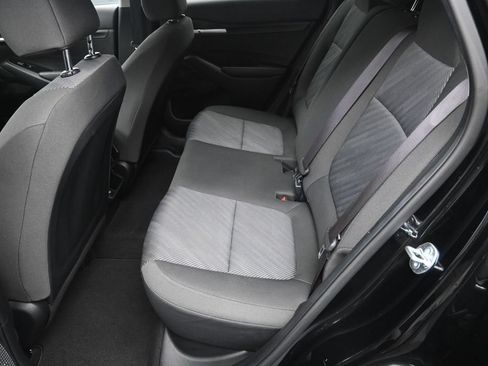 Certified 2026 Kia Seltos LX FWD image 26
