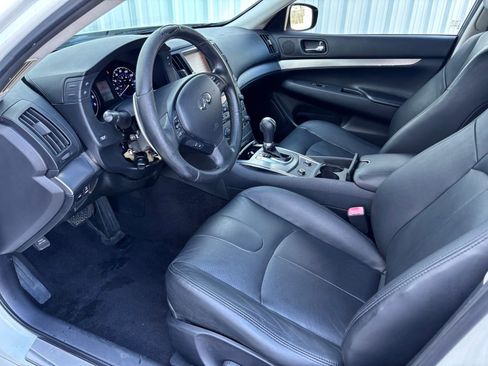 Used 2013 INFINITI G37 Journey w/ Premium Pkg image 15