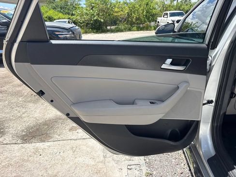Used 2017 Hyundai Sonata Sport w/ Value Edition Package 02 FWD image 12