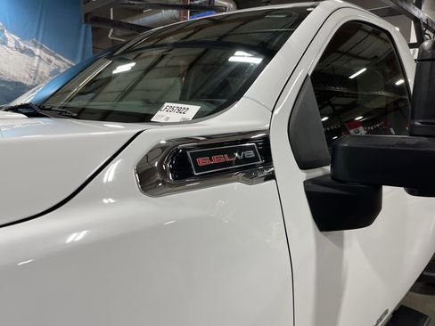 Used 2020 GMC Sierra 2500 2WD Regular Cab w/ Convenience Package image 10