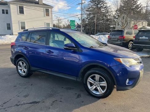 Used 2015 Toyota RAV4 XLE image 1