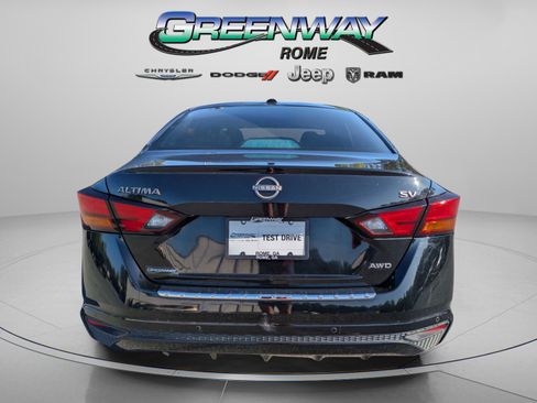 Used 2023 Nissan Altima 2.5 SV AWD/4WD image 6