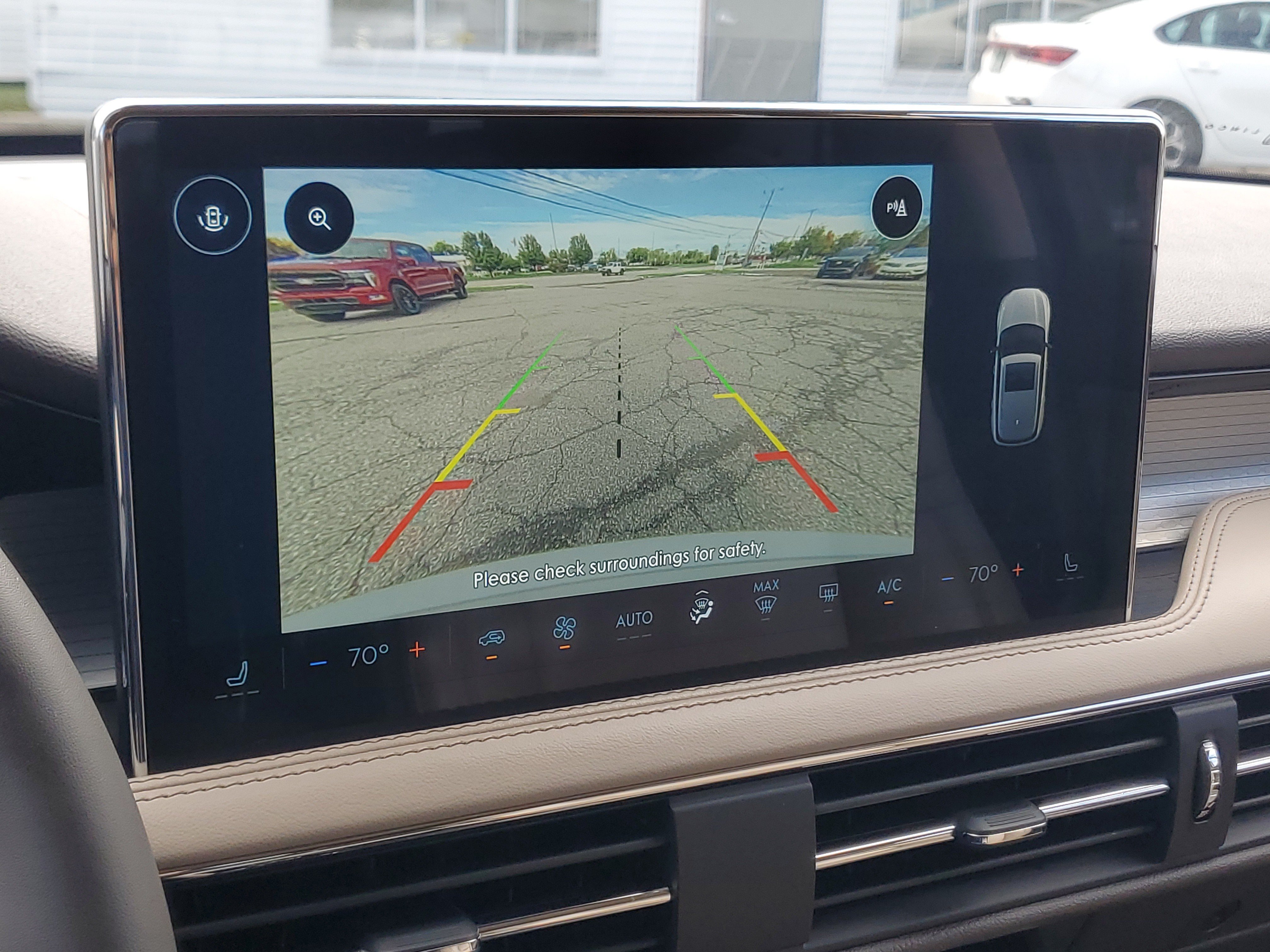 Certified 2024 Lincoln Corsair AWD image 17