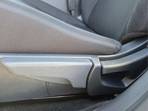 Used 2025 Nissan Sentra S image 15