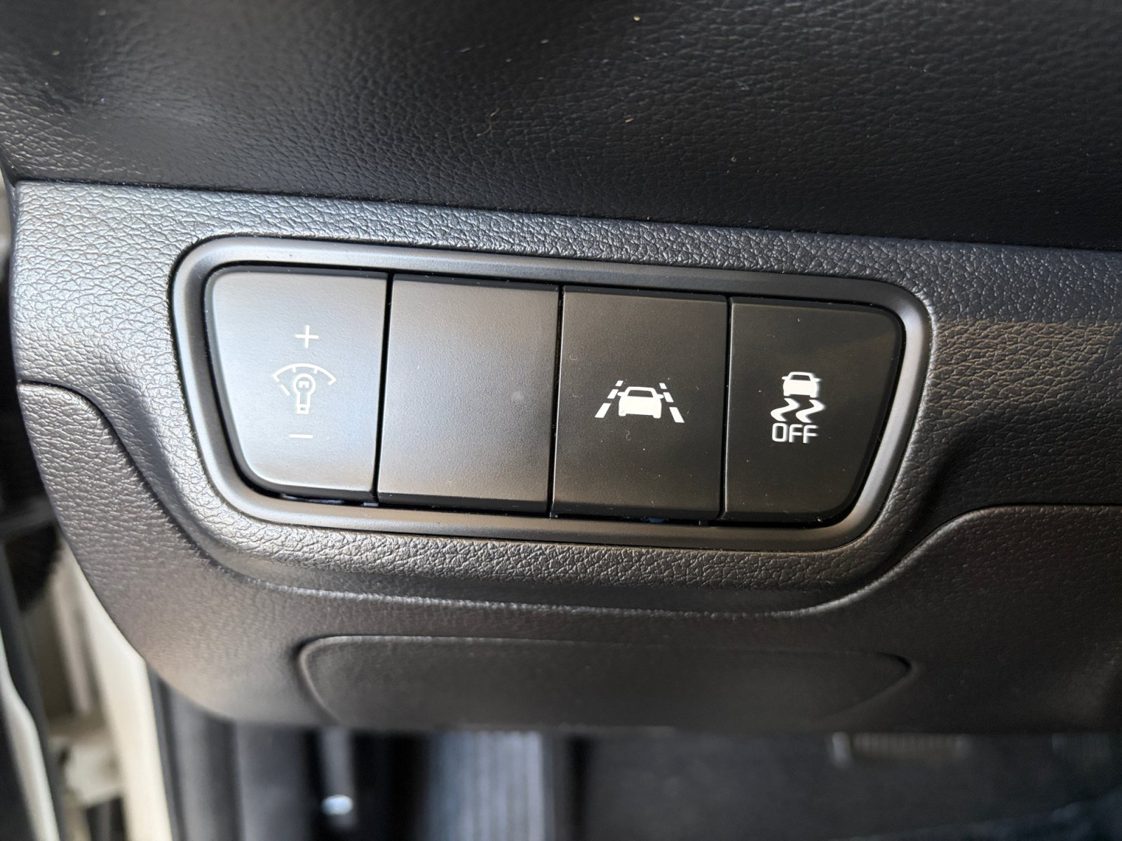 Used 2021 Kia Forte LXS FWD image 16
