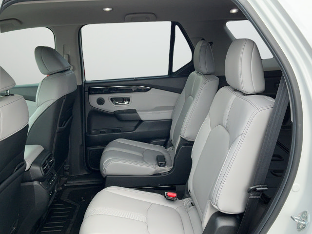 Used 2025 Honda Pilot EX-L image 21