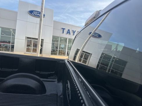 Used 2010 Ford F150 XLT image 15