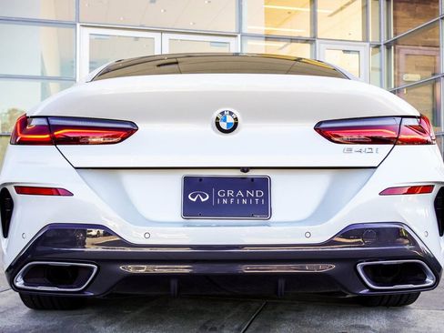 Used 2025 BMW 840i w/ Driving Assistance Package image 13