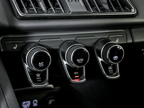 Used 2017 Audi R8 V10 image 34