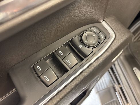 Used 2024 GMC Sierra 1500 Elevation w/ Elevation Premium Package image 12