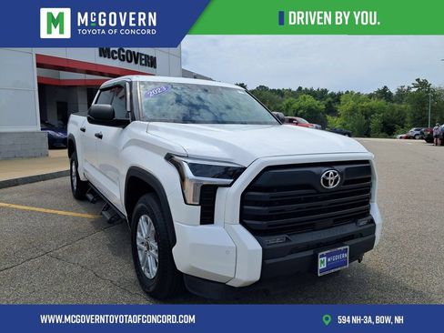 Used 2023 Toyota Tundra SR5 w/ SR5 Convenience Package AWD/4WD image 11