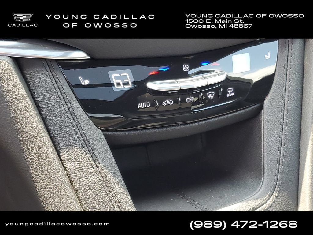 Certified 2024 Cadillac XT5 Premium Luxury w/ LPO, Floor Liner Package AWD/4WD image 19