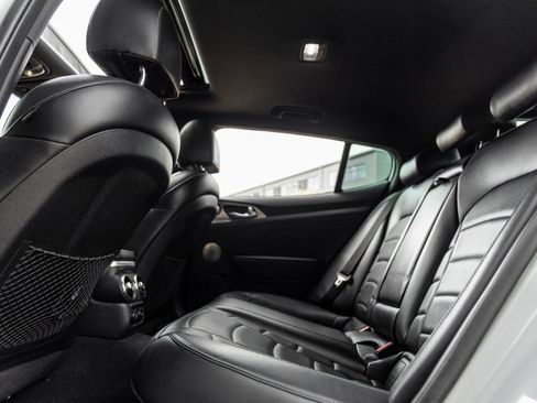 Used 2022 Kia Stinger GT2 image 35