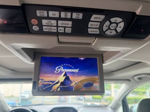 Used 2017 Honda Pilot Touring image 6