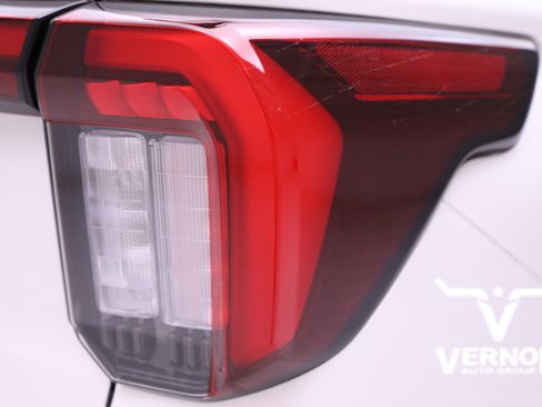 New 2025 Ford Explorer ST-Line w/ Premium Package image 38