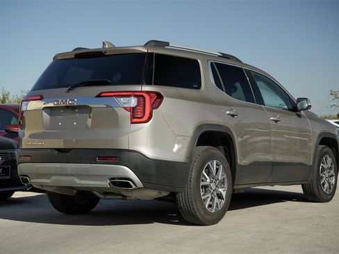 Used 2023 GMC Acadia SLT image 6