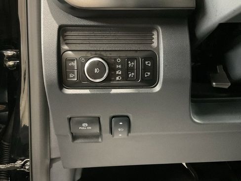 Used 2026 Ford F250 Lariat w/ Tremor Off-Road Package image 8