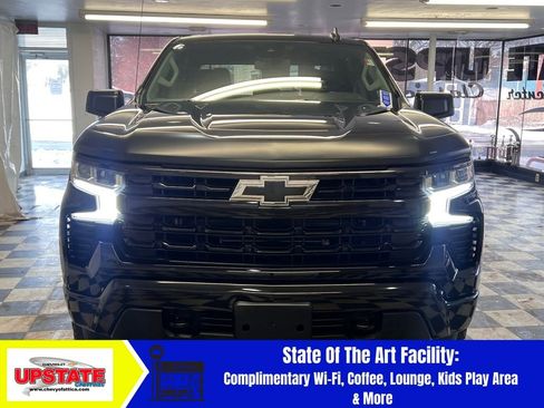 Used 2022 Chevrolet Silverado 1500 LT image 3