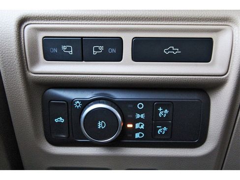 Used 2022 Ford F150 Lariat w/ Equipment Group 502A High image 18