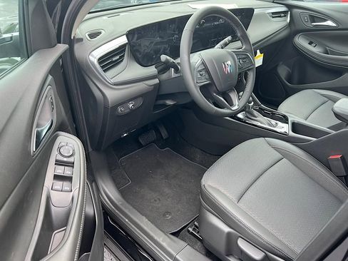 New 2025 Buick Encore GX Preferred image 10