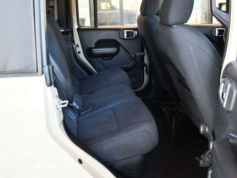 Used 2020 Jeep Gladiator Sport w/ Trailer Tow Package image 18