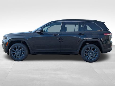 New 2026 Jeep Grand Cherokee Limited AWD/4WD image 3