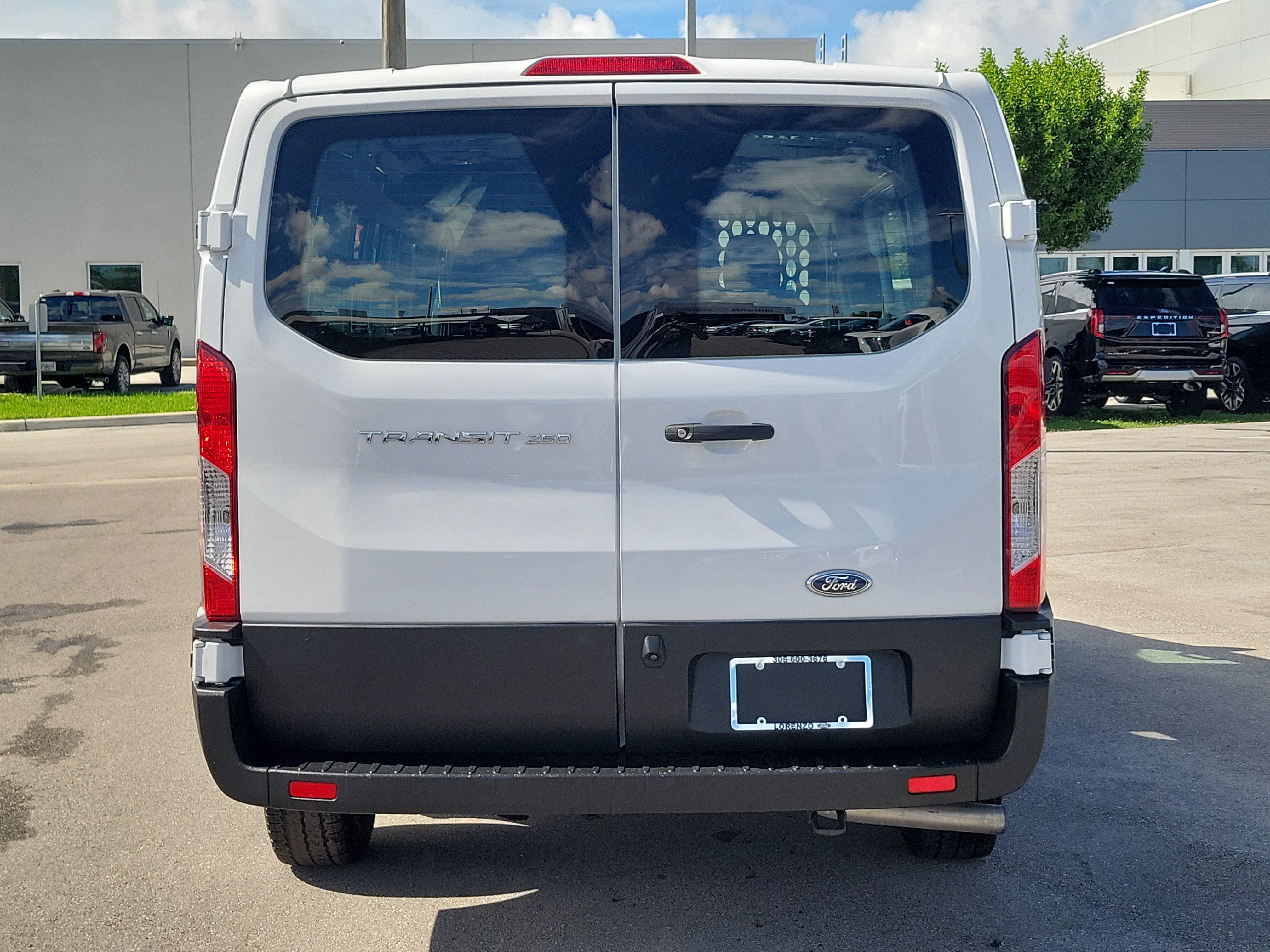 Used 2025 Ford Transit 250 Low Roof w/ Exterior Upgrade Package RWD image 6