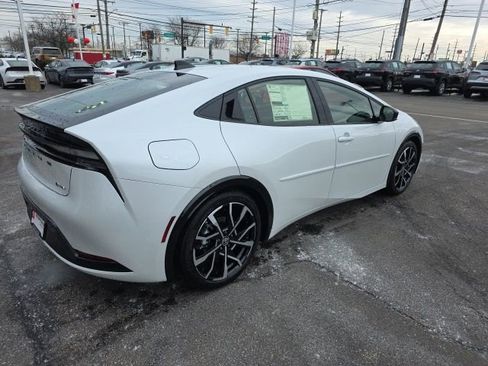 New 2026 Toyota Prius Plug-In Hybrid image 5