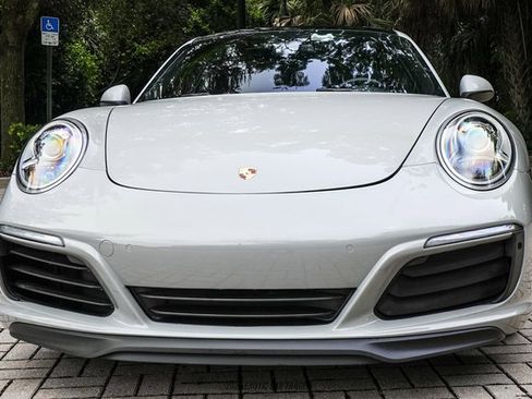 Used 2019 Porsche 911 Carrera RWD image 11