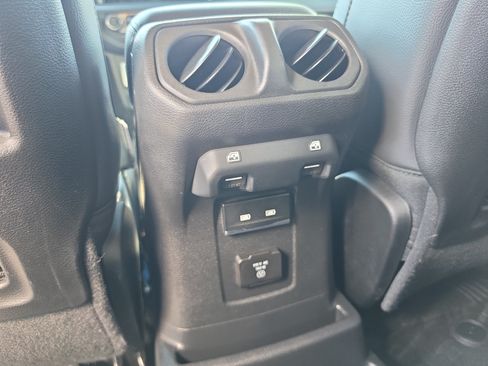 Used 2024 Jeep Wrangler Unlimited Sahara w/ Safety Group AWD/4WD image 16