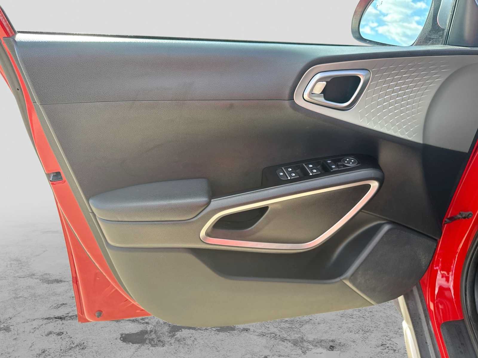 Used 2022 Kia Soul X-Line FWD image 29