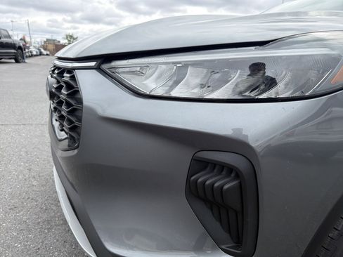 Used 2025 Ford Escape ST-Line image 13