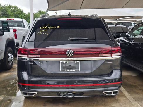 Used 2025 Volkswagen Atlas SEL Premium R-Line AWD/4WD image 7