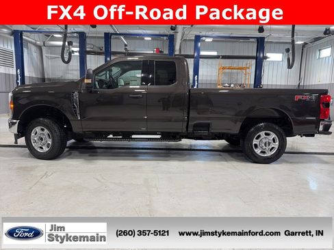 Used 2025 Ford F350 XLT w/ 360-Degree Camera Package image 3