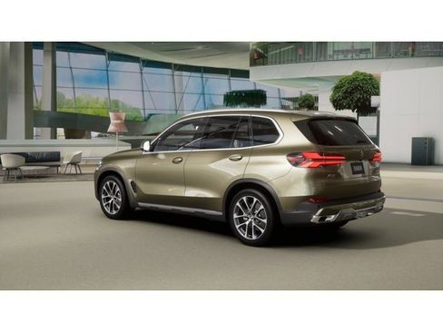 New 2026 BMW X5 xDrive40i image 2