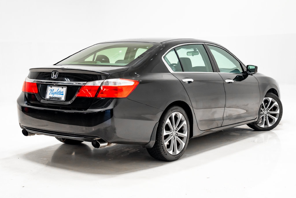 Used 2014 Honda Accord Sport image 33